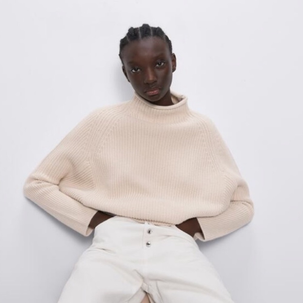NWOT Zara Mock Neck‎ Ribbed Sweater